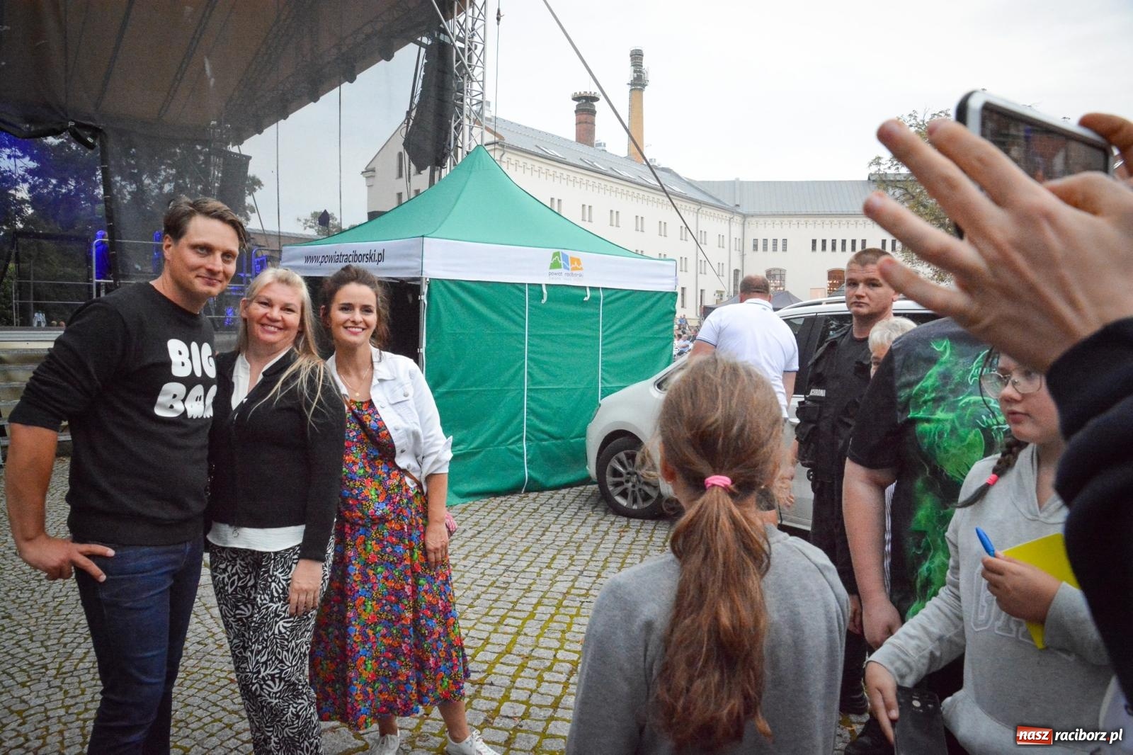 Zdjęcie w galerii na portalu naszraciborz.pl: Sztefa i Brajan, Freddie, EMI oraz Beskidzcy zbóje pożegnali wakacje na zamku [FOTO i WIDEO] wiadomości z regionu