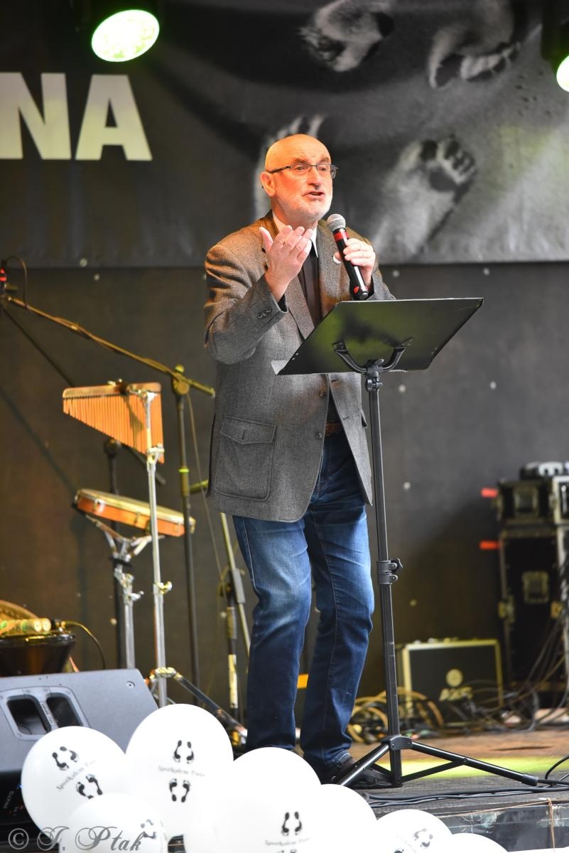 Zdjęcie w galerii na portalu naszraciborz.pl: Polski Wieczór Uwielbienia i konferencja ks. Piotra Morcińca zwieńczyły 34. Festiwal Spotkałem Pana wiadomości z regionu