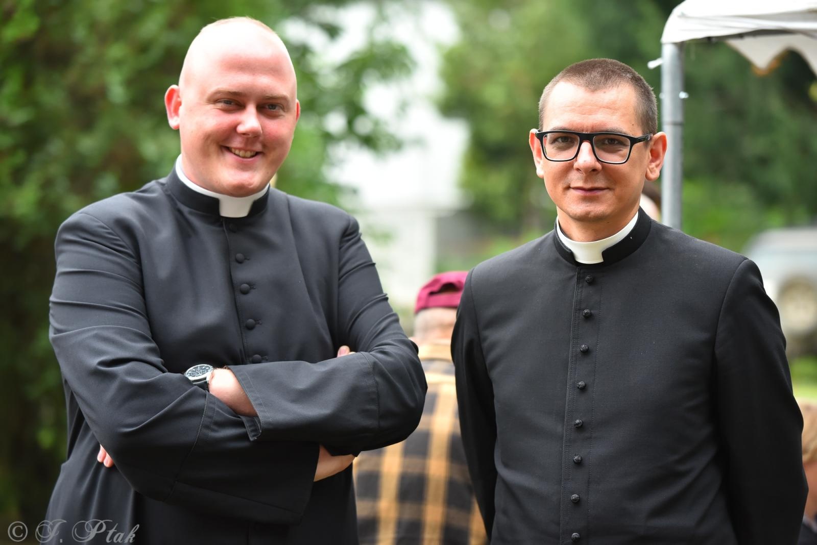 Zdjęcie w galerii na portalu naszraciborz.pl: Polski Wieczór Uwielbienia i konferencja ks. Piotra Morcińca zwieńczyły 34. Festiwal Spotkałem Pana wiadomości z regionu