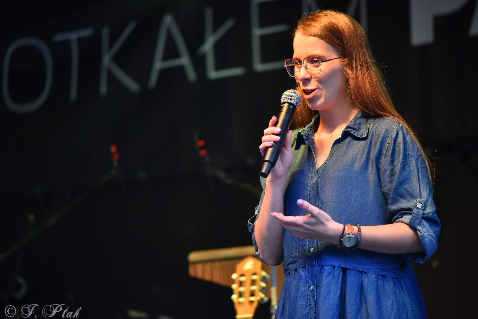 Zdjęcie w galerii na portalu naszraciborz.pl: Polski Wieczór Uwielbienia i konferencja ks. Piotra Morcińca zwieńczyły 34. Festiwal Spotkałem Pana wiadomości z regionu