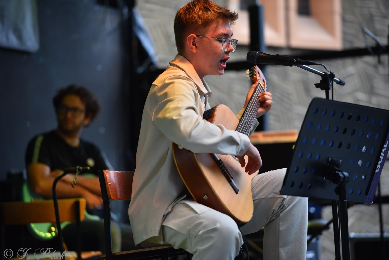 Zdjęcie w galerii na portalu naszraciborz.pl: Polski Wieczór Uwielbienia i konferencja ks. Piotra Morcińca zwieńczyły 34. Festiwal Spotkałem Pana wiadomości z regionu