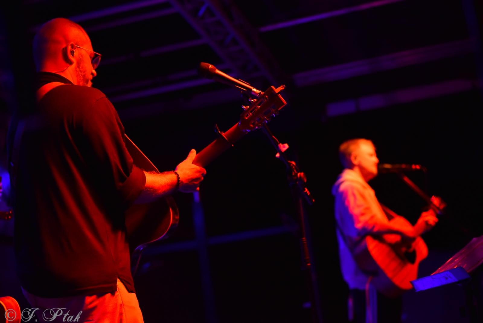 Zdjęcie w galerii na portalu naszraciborz.pl: Polski Wieczór Uwielbienia i konferencja ks. Piotra Morcińca zwieńczyły 34. Festiwal Spotkałem Pana wiadomości z regionu