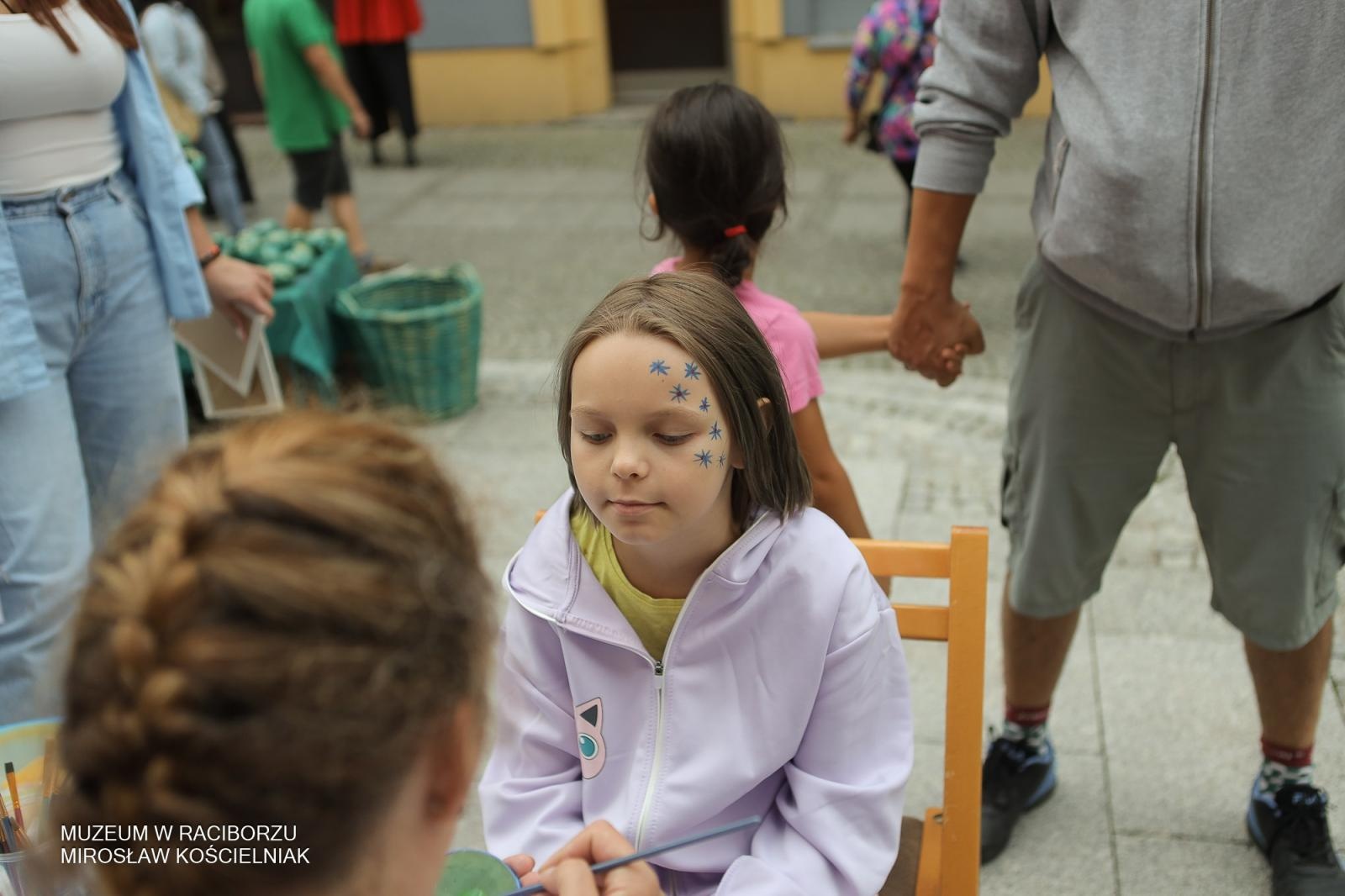 Zdjęcie w galerii na portalu naszraciborz.pl: Polsko-czeski festiwal tradycji i rzemiosł ożywił ul. Długą w Raciborzu wiadomości z regionu