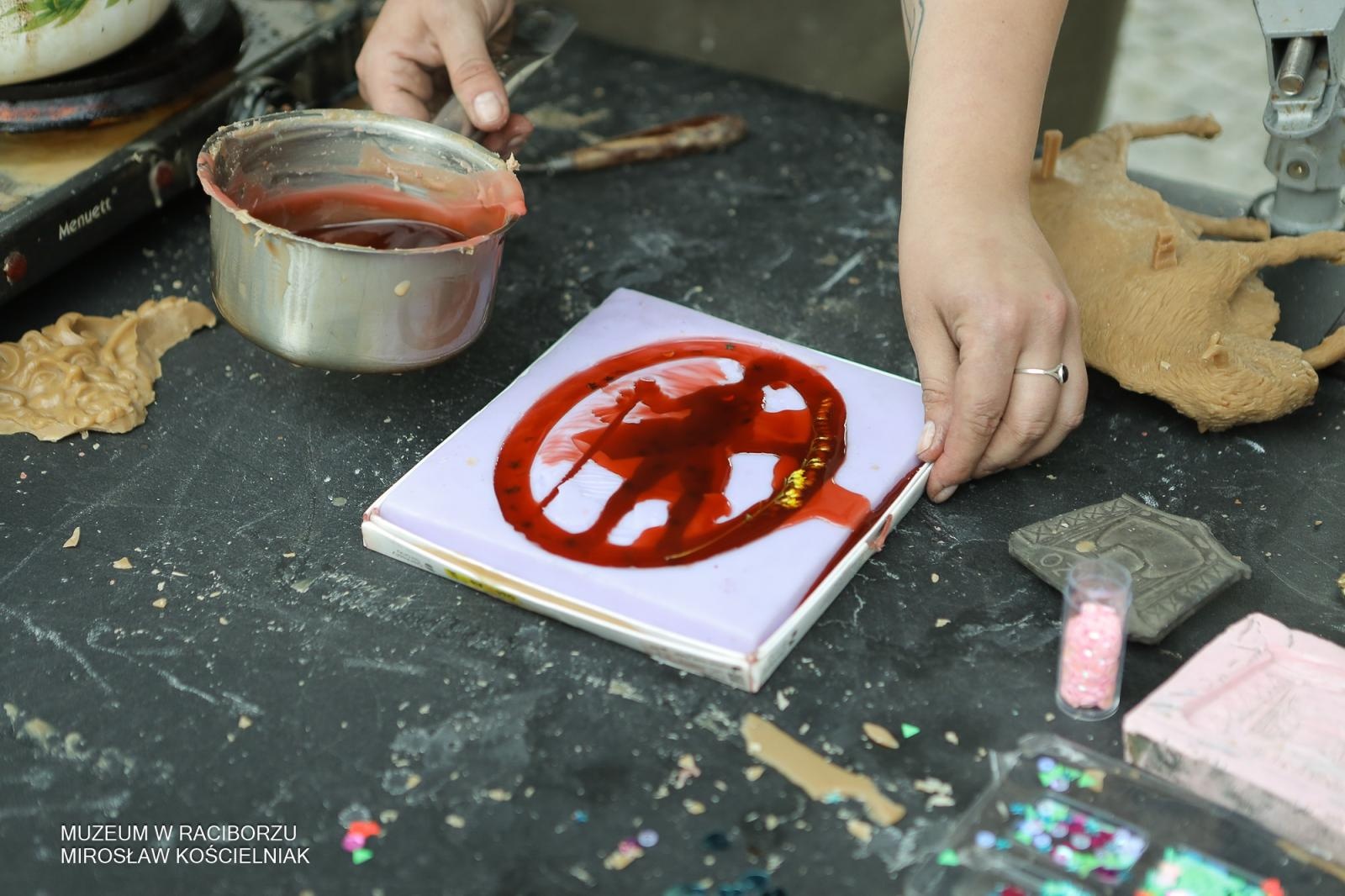 Zdjęcie w galerii na portalu naszraciborz.pl: Polsko-czeski festiwal tradycji i rzemiosł ożywił ul. Długą w Raciborzu wiadomości z regionu