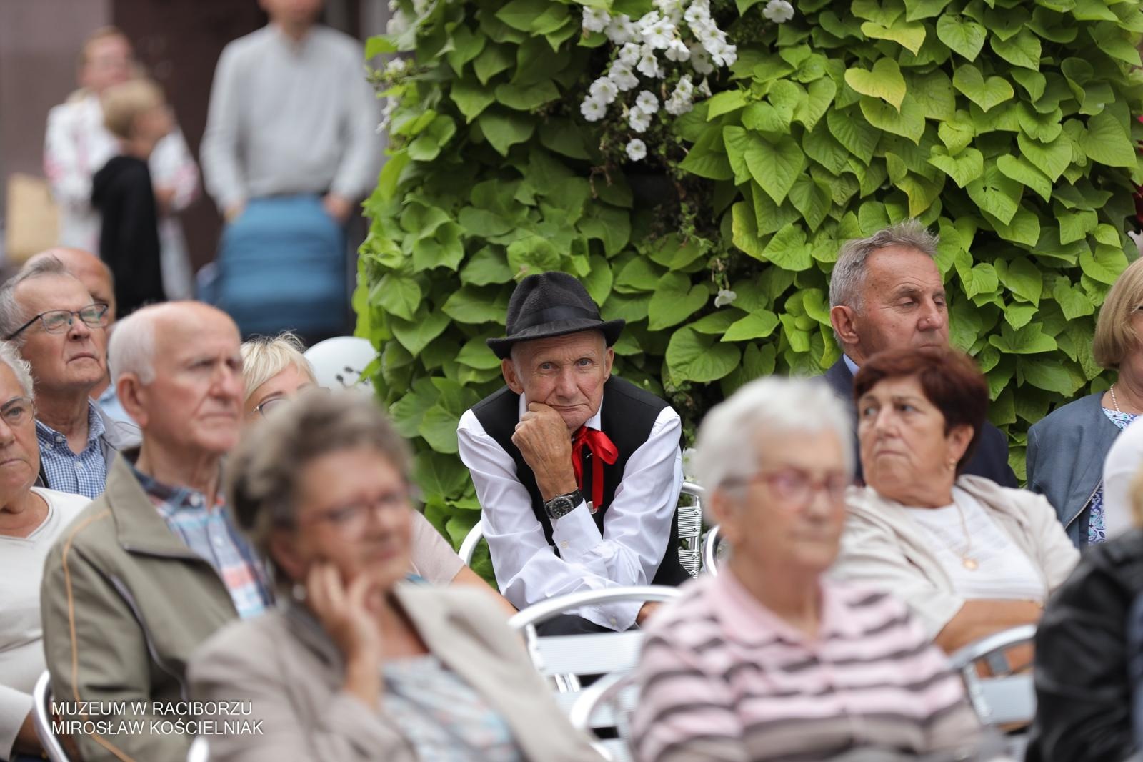 Zdjęcie w galerii na portalu naszraciborz.pl: Polsko-czeski festiwal tradycji i rzemiosł ożywił ul. Długą w Raciborzu wiadomości z regionu