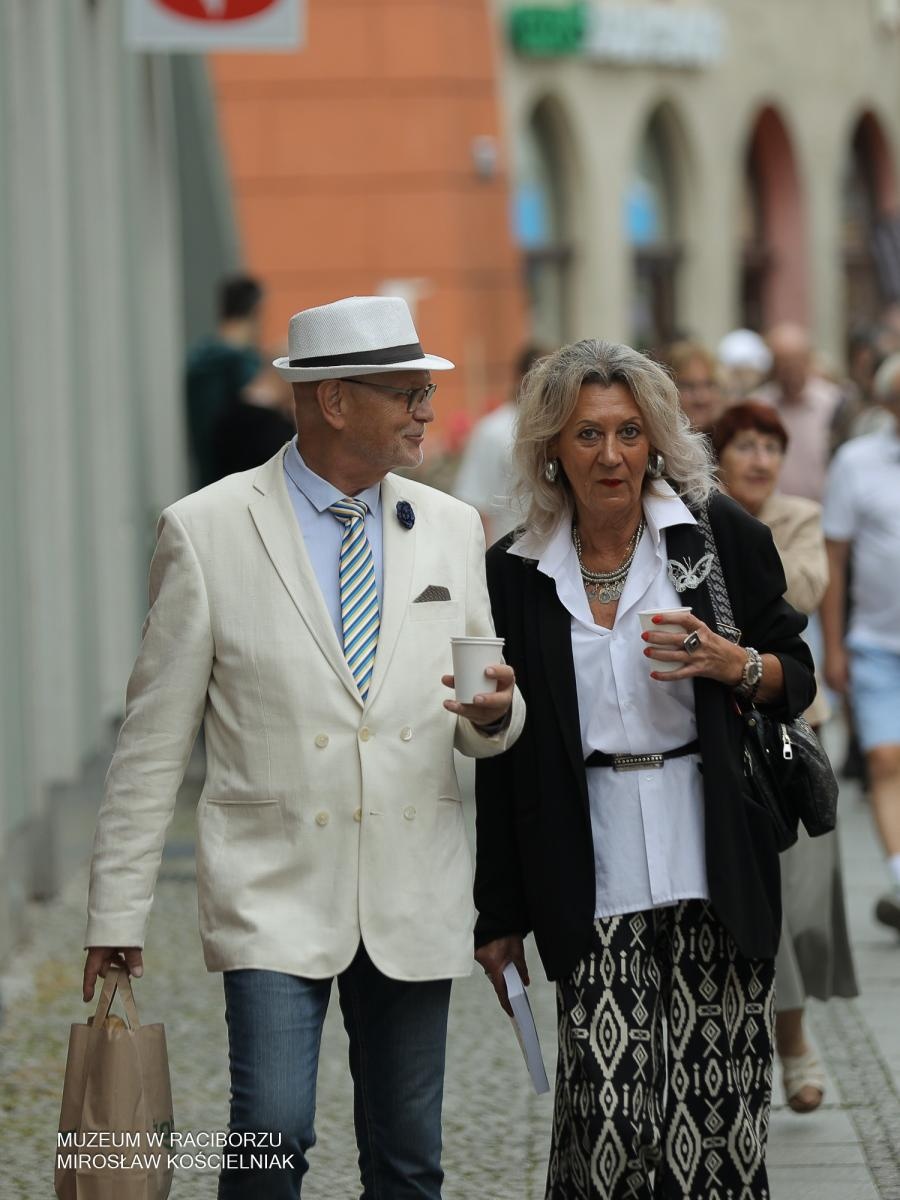 Zdjęcie w galerii na portalu naszraciborz.pl: Polsko-czeski festiwal tradycji i rzemiosł ożywił ul. Długą w Raciborzu wiadomości z regionu