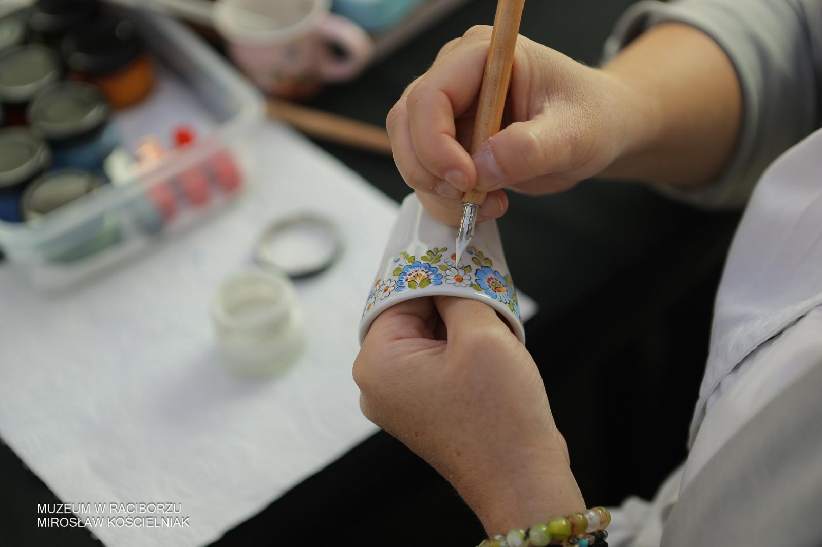 Zdjęcie w galerii na portalu naszraciborz.pl: Polsko-czeski festiwal tradycji i rzemiosł ożywił ul. Długą w Raciborzu wiadomości z regionu