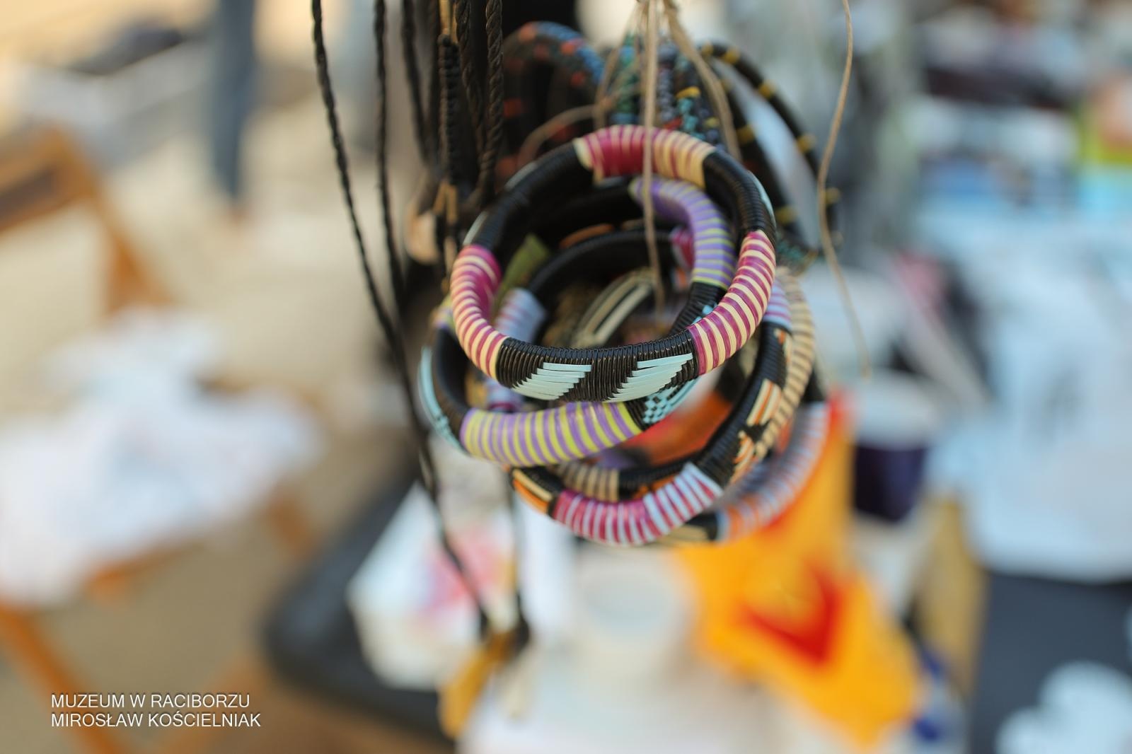 Zdjęcie w galerii na portalu naszraciborz.pl: Polsko-czeski festiwal tradycji i rzemiosł ożywił ul. Długą w Raciborzu wiadomości z regionu