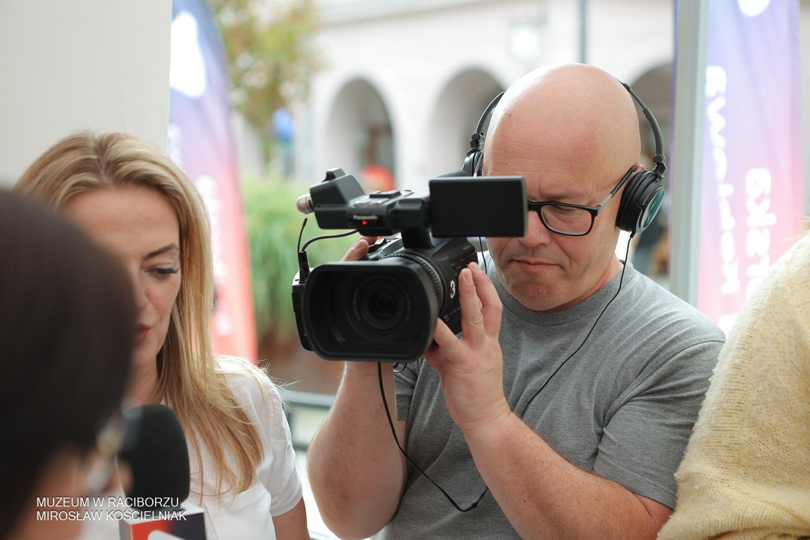 Zdjęcie w galerii na portalu naszraciborz.pl: Polsko-czeski festiwal tradycji i rzemiosł ożywił ul. Długą w Raciborzu wiadomości z regionu