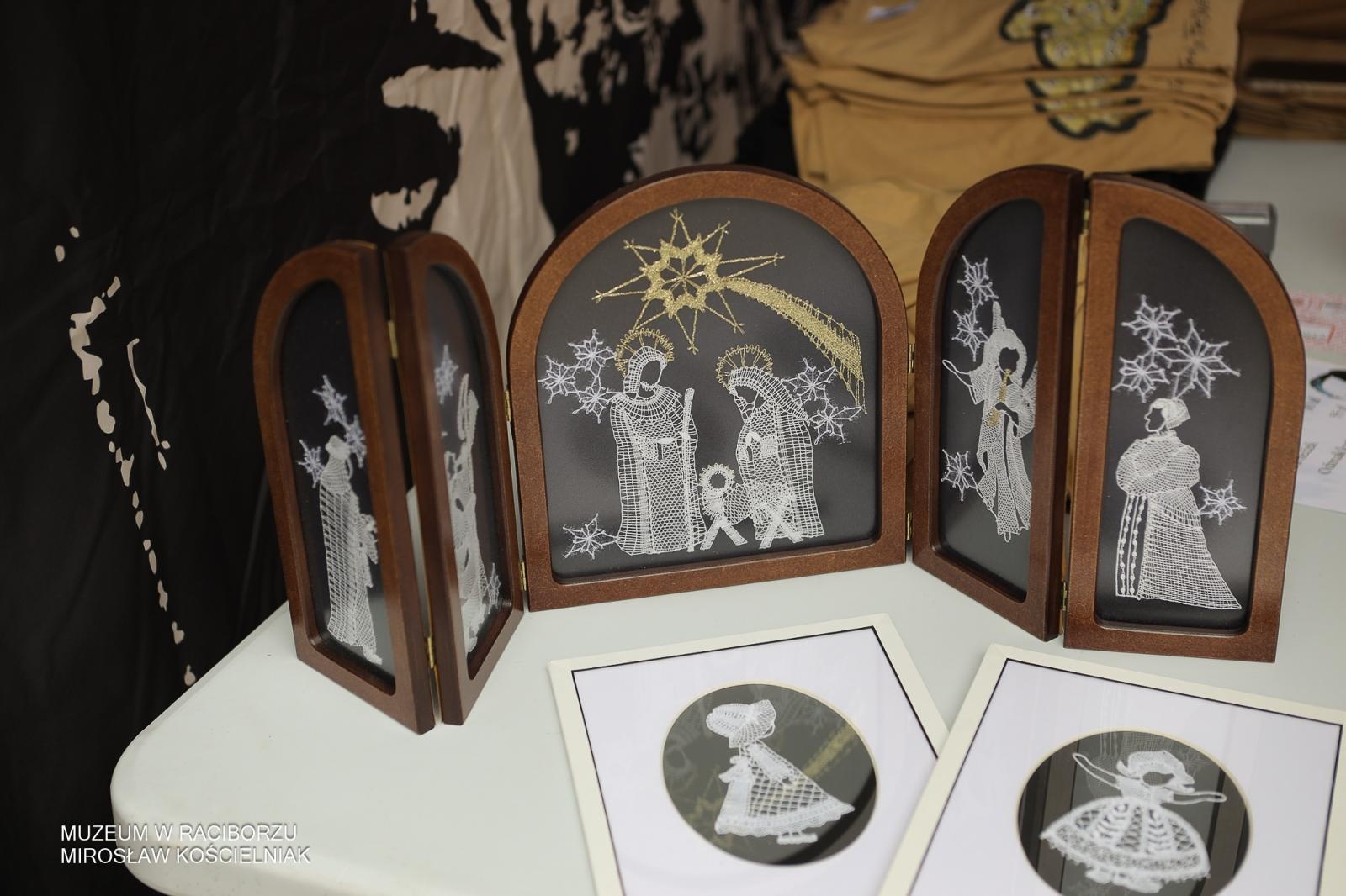 Zdjęcie w galerii na portalu naszraciborz.pl: Polsko-czeski festiwal tradycji i rzemiosł ożywił ul. Długą w Raciborzu wiadomości z regionu