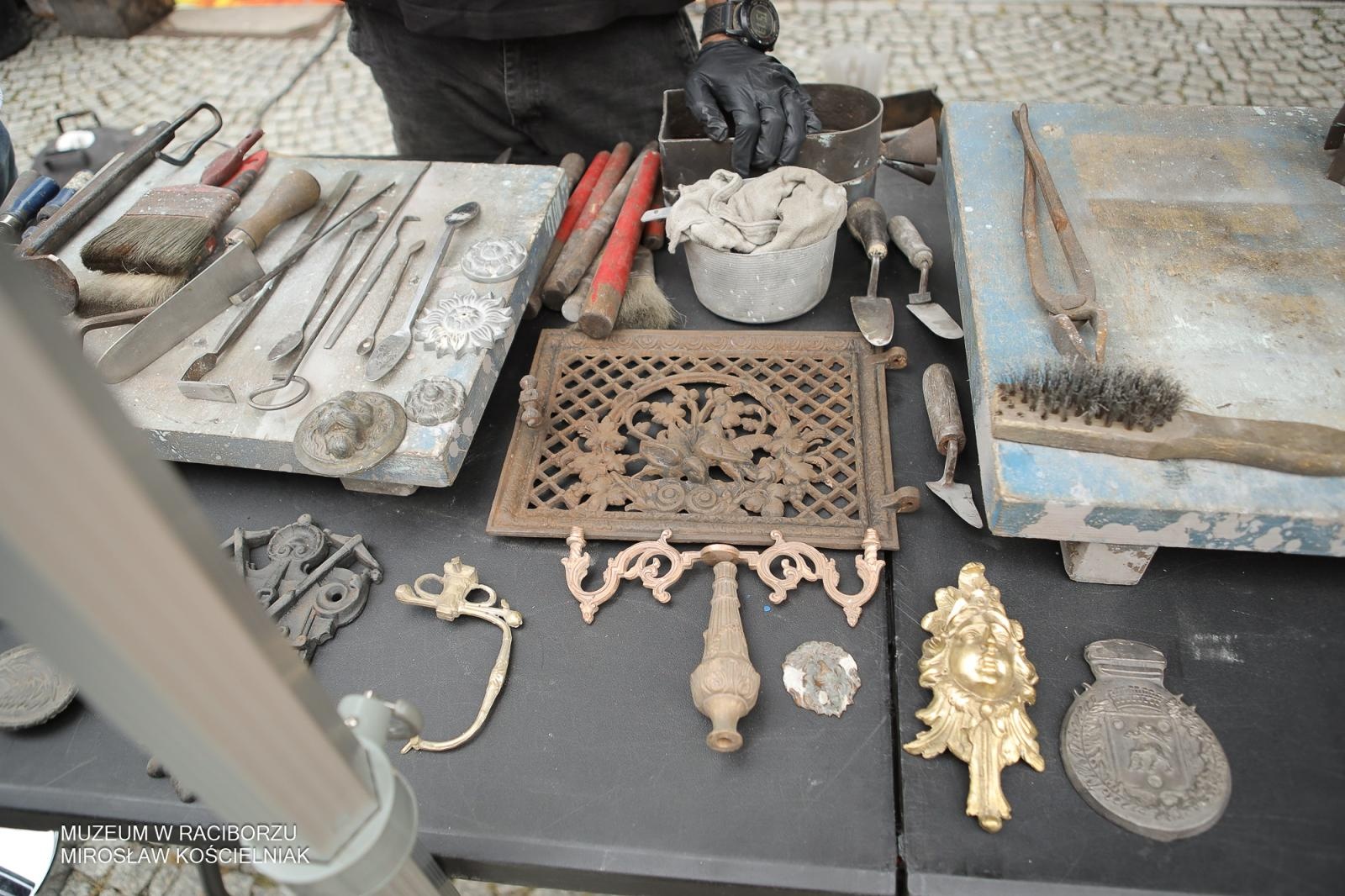 Zdjęcie w galerii na portalu naszraciborz.pl: Polsko-czeski festiwal tradycji i rzemiosł ożywił ul. Długą w Raciborzu wiadomości z regionu