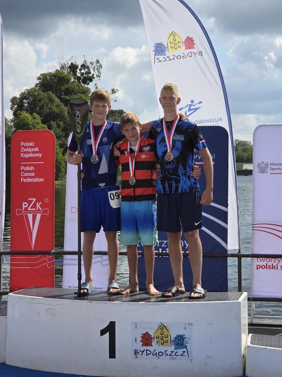 Zdjęcie w galerii na portalu naszraciborz.pl: Raciborscy zawodnicy SUP najlepsi w Polsce – 25 medali na Mistrzostwach wiadomości z regionu