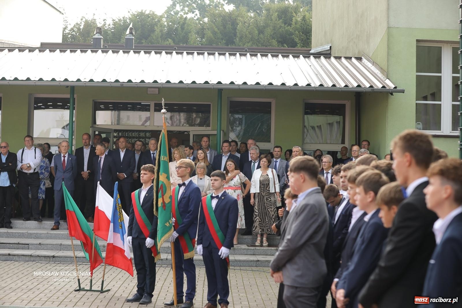 Zdjęcie w galerii na portalu naszraciborz.pl: Nowy rok szkolny w CKZU nr 2 Mechanik – ponad 900 uczniów rozpoczęło naukę wiadomości z regionu