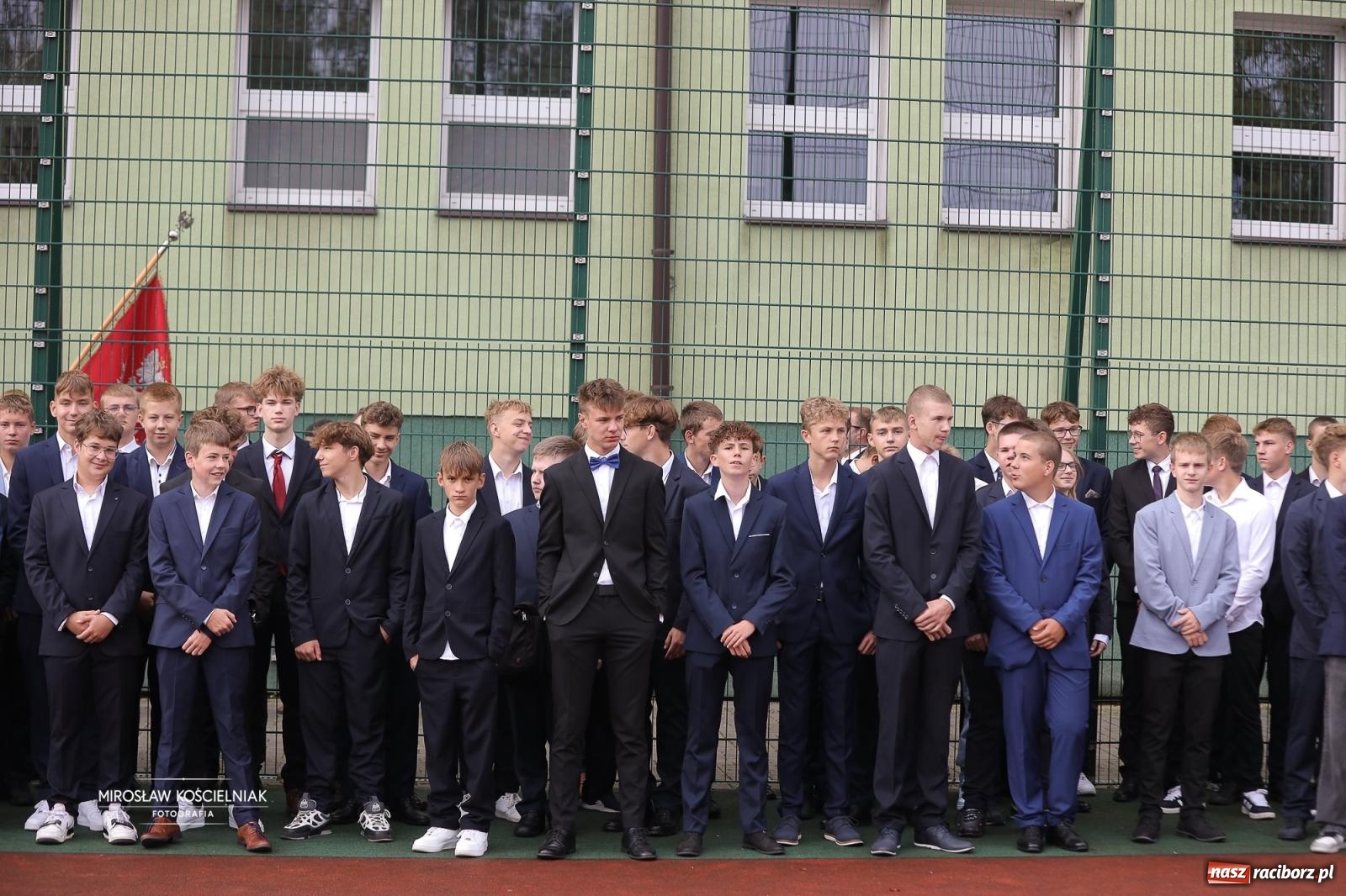 Zdjęcie w galerii na portalu naszraciborz.pl: Nowy rok szkolny w CKZU nr 2 Mechanik – ponad 900 uczniów rozpoczęło naukę wiadomości z regionu