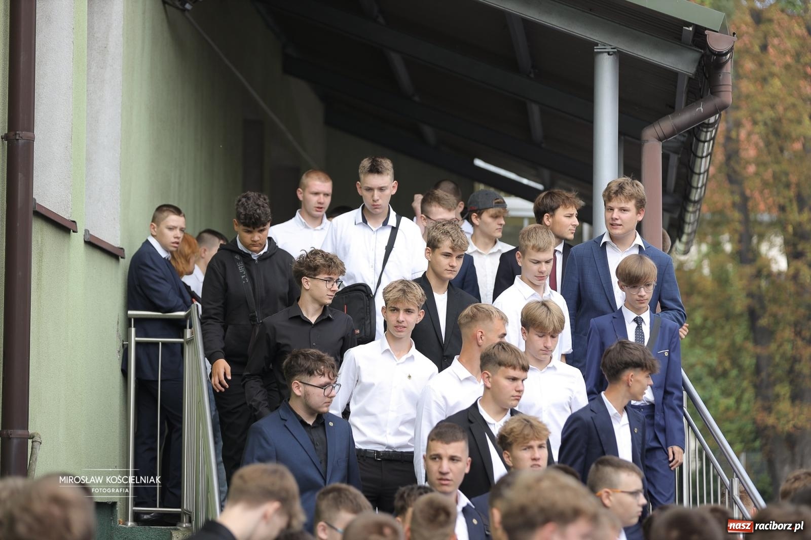 Zdjęcie w galerii na portalu naszraciborz.pl: Nowy rok szkolny w CKZU nr 2 Mechanik – ponad 900 uczniów rozpoczęło naukę wiadomości z regionu