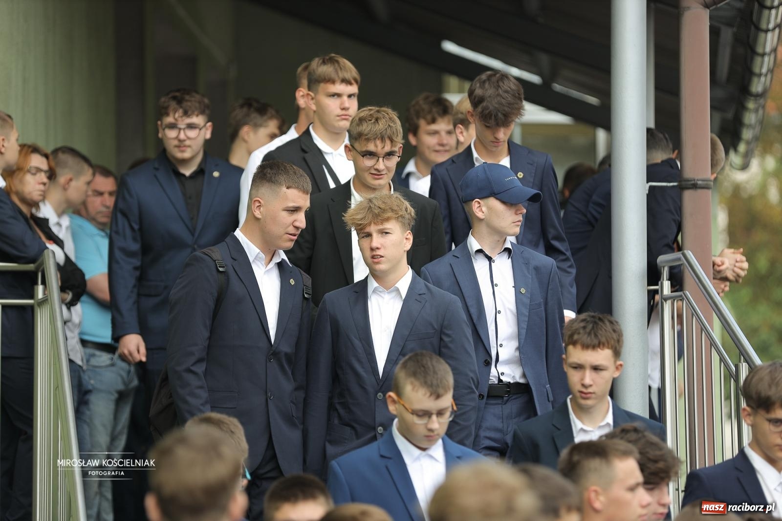 Zdjęcie w galerii na portalu naszraciborz.pl: Nowy rok szkolny w CKZU nr 2 Mechanik – ponad 900 uczniów rozpoczęło naukę wiadomości z regionu