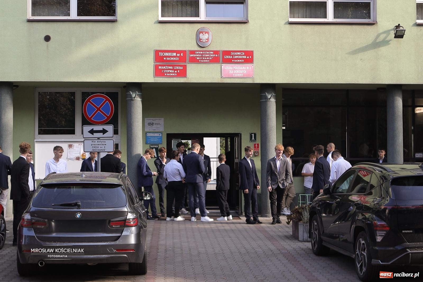 Zdjęcie w galerii na portalu naszraciborz.pl: Nowy rok szkolny w CKZU nr 2 Mechanik – ponad 900 uczniów rozpoczęło naukę wiadomości z regionu