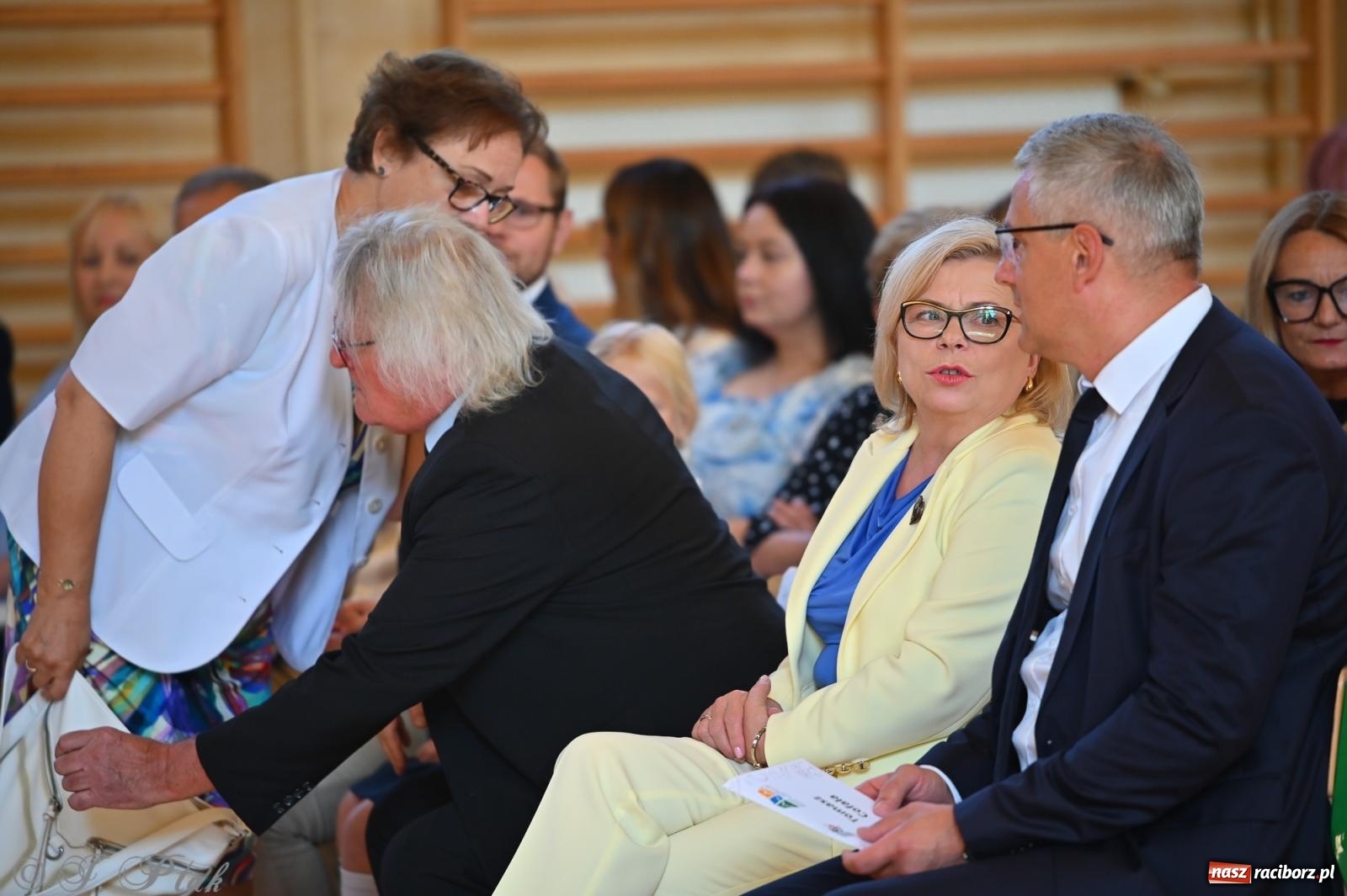 Zdjęcie w galerii na portalu naszraciborz.pl: Powiatowa inauguracja roku szkolnego w II LO – wyjątkowe święto edukacji wiadomości z regionu