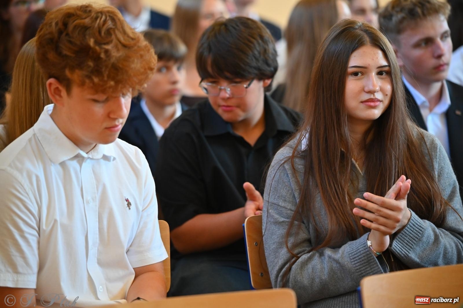 Zdjęcie w galerii na portalu naszraciborz.pl: Powiatowa inauguracja roku szkolnego w II LO – wyjątkowe święto edukacji wiadomości z regionu