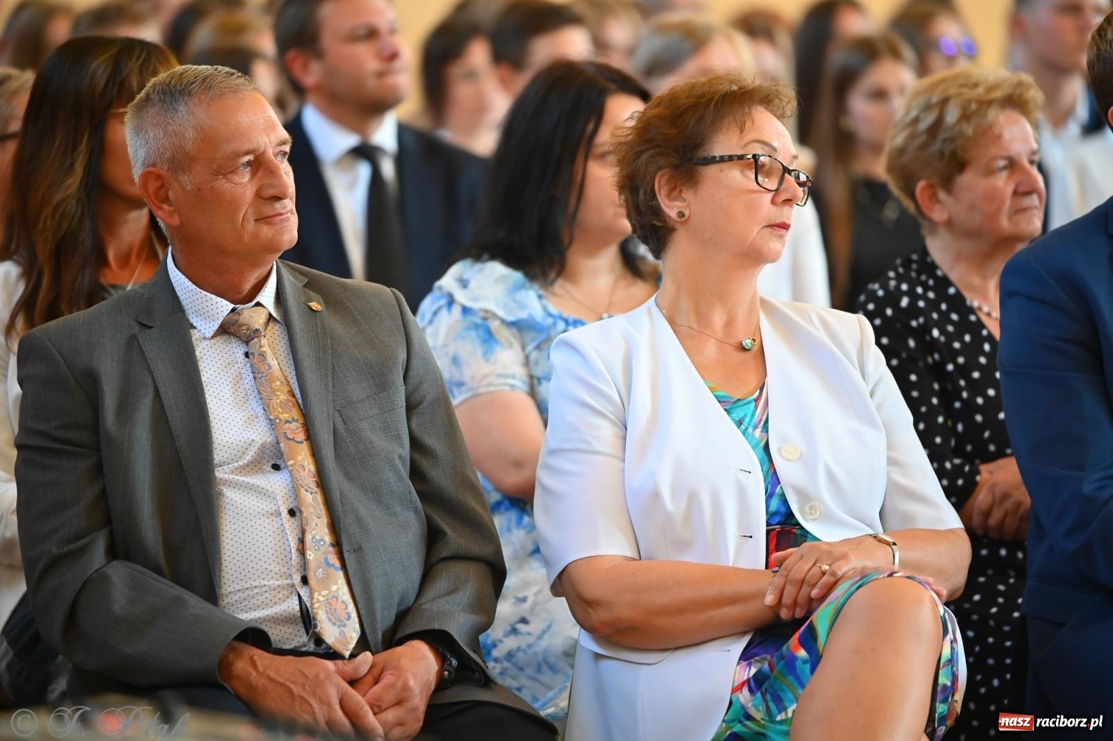 Zdjęcie w galerii na portalu naszraciborz.pl: Powiatowa inauguracja roku szkolnego w II LO – wyjątkowe święto edukacji wiadomości z regionu