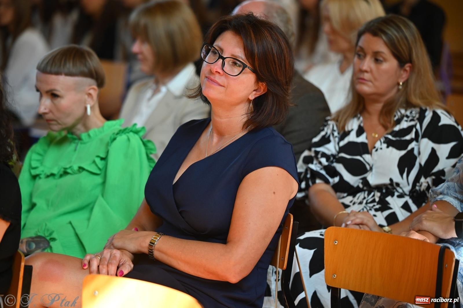 Zdjęcie w galerii na portalu naszraciborz.pl: Powiatowa inauguracja roku szkolnego w II LO – wyjątkowe święto edukacji wiadomości z regionu