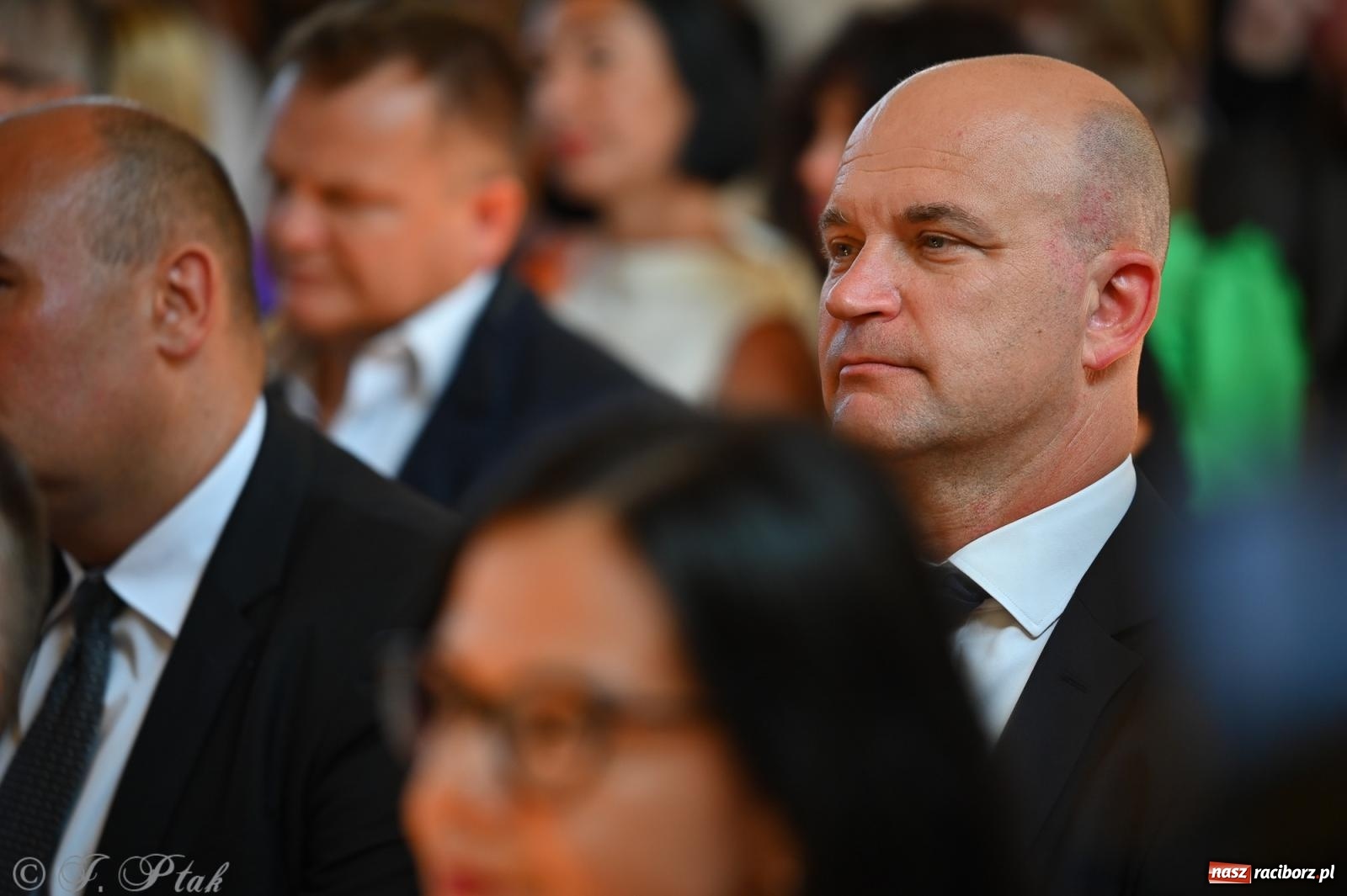 Zdjęcie w galerii na portalu naszraciborz.pl: Powiatowa inauguracja roku szkolnego w II LO – wyjątkowe święto edukacji wiadomości z regionu