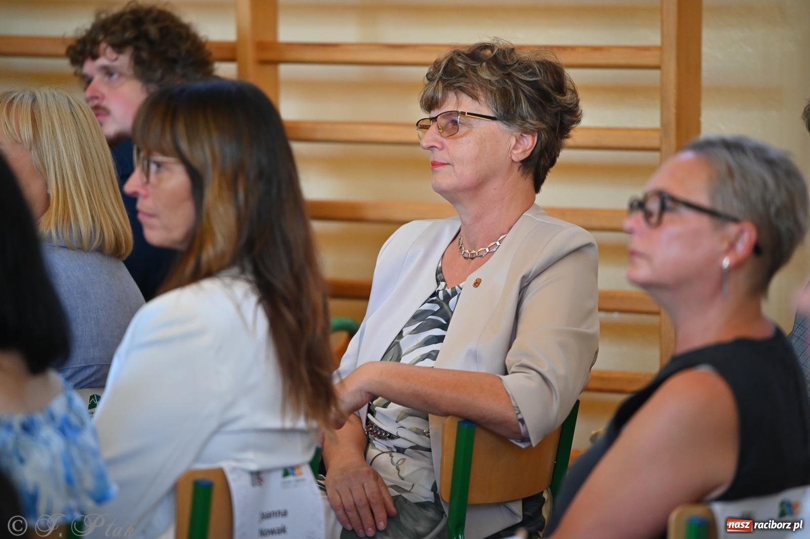 Zdjęcie w galerii na portalu naszraciborz.pl: Powiatowa inauguracja roku szkolnego w II LO – wyjątkowe święto edukacji wiadomości z regionu