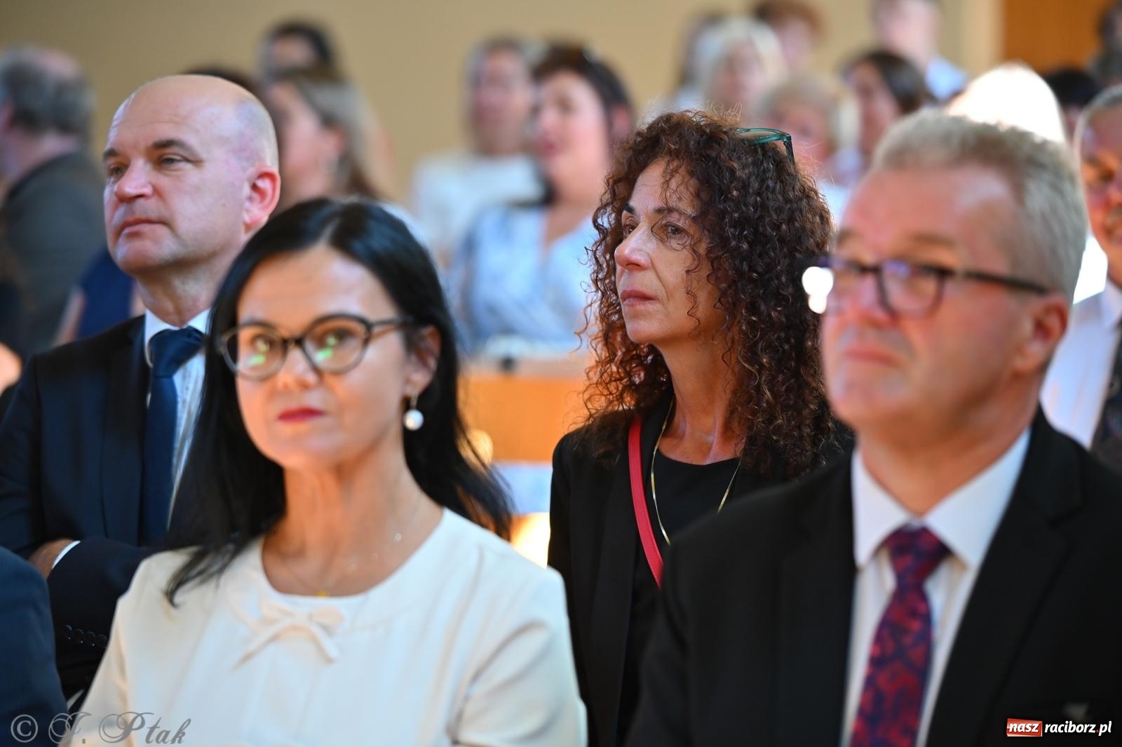 Zdjęcie w galerii na portalu naszraciborz.pl: Powiatowa inauguracja roku szkolnego w II LO – wyjątkowe święto edukacji wiadomości z regionu