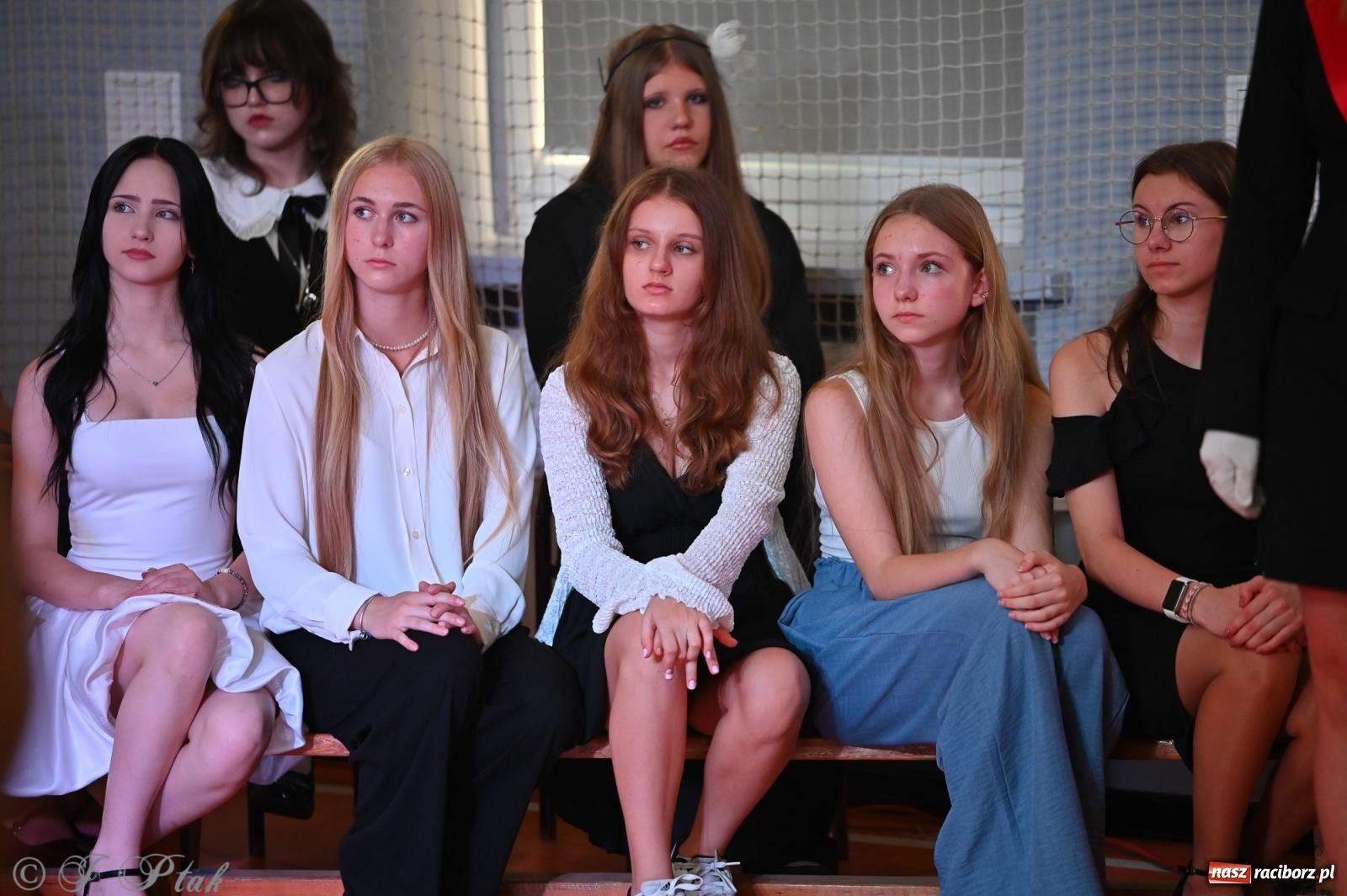 Zdjęcie w galerii na portalu naszraciborz.pl: Miejska inauguracja roku szkolnego w SP 13 – awanse i gratulacje dla nauczycieli wiadomości z regionu