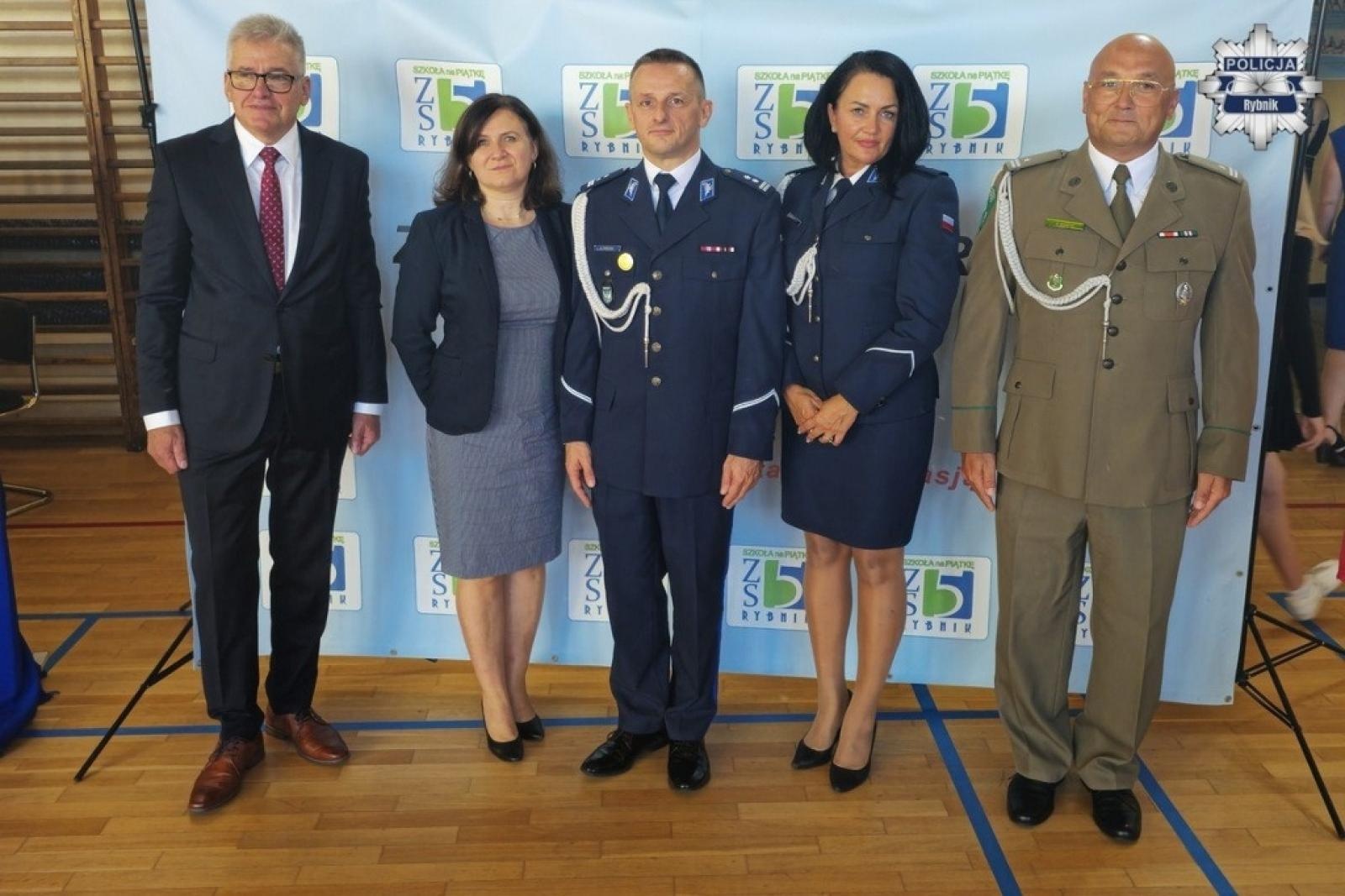 Zdjęcie w galerii na portalu naszraciborz.pl: Straż Graniczna z Raciborza otwiera drzwi do munduru już w szkołach: profil mundurowy wkracza do ponadpodstawówek wiadomości z regionu