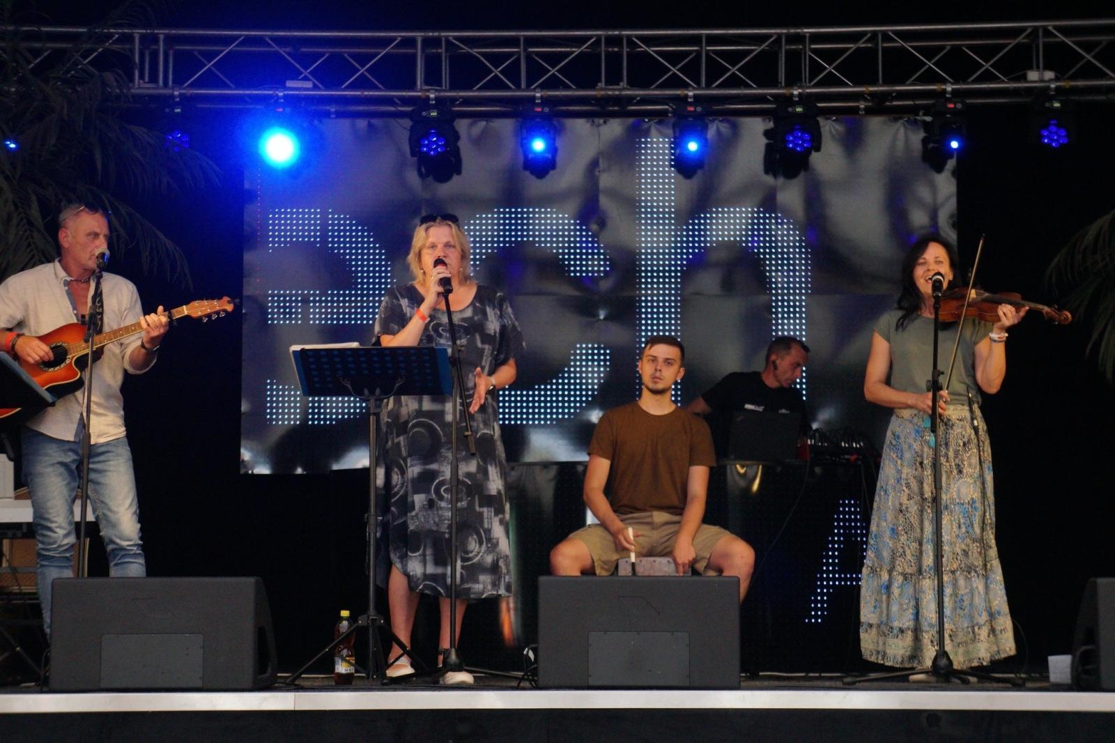 Zdjęcie w galerii na portalu naszraciborz.pl: Festiwal Trzech Kultur w Nędzy – spotkanie gmin partnerskich [FOTO i WIDEO] wiadomości z regionu