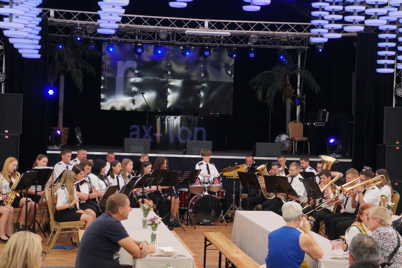 Zdjęcie w galerii na portalu naszraciborz.pl: Festiwal Trzech Kultur w Nędzy – spotkanie gmin partnerskich [FOTO i WIDEO] wiadomości z regionu