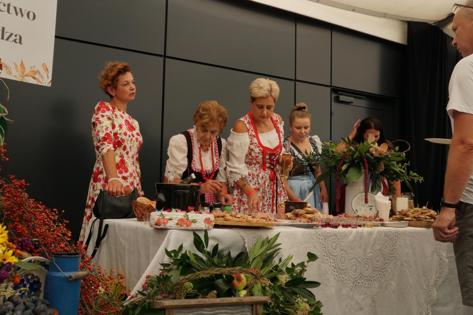 Zdjęcie w galerii na portalu naszraciborz.pl: Festiwal Trzech Kultur w Nędzy – spotkanie gmin partnerskich [FOTO i WIDEO] wiadomości z regionu