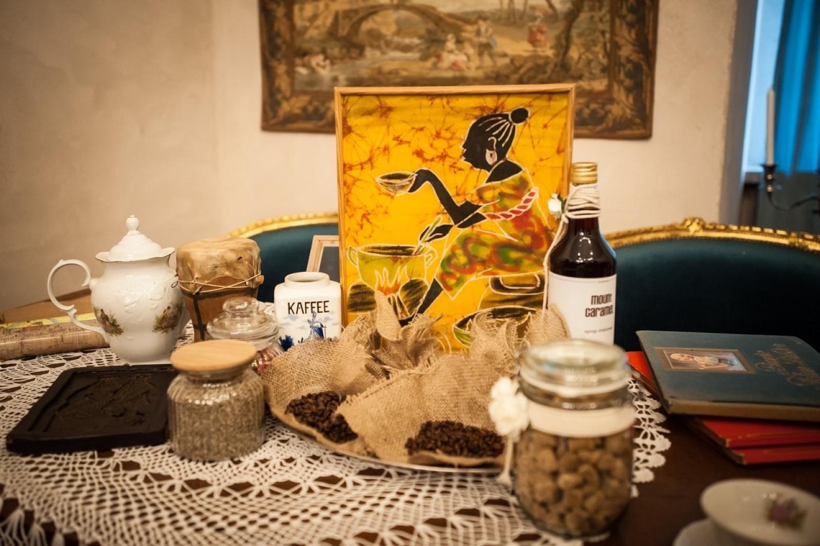 Zdjęcie w galerii na portalu naszraciborz.pl: Nocne zwiedzanie Krowiarek i Zamku Piastowskiego w Raciborzu z koncertem i aromatem kaw [FOTO i WIDEO] wiadomości z regionu