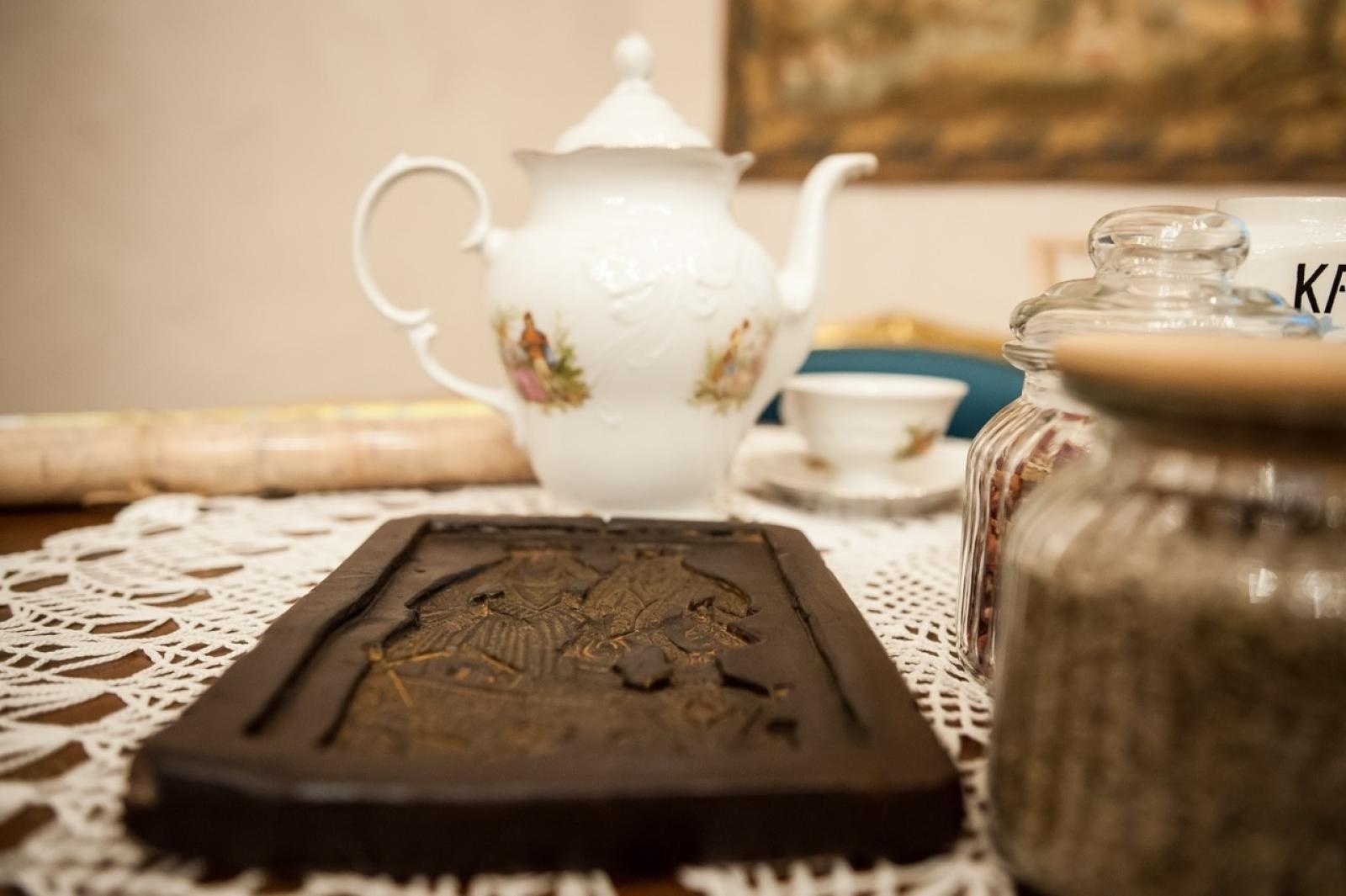 Zdjęcie w galerii na portalu naszraciborz.pl: Nocne zwiedzanie Krowiarek i Zamku Piastowskiego w Raciborzu z koncertem i aromatem kaw [FOTO i WIDEO] wiadomości z regionu