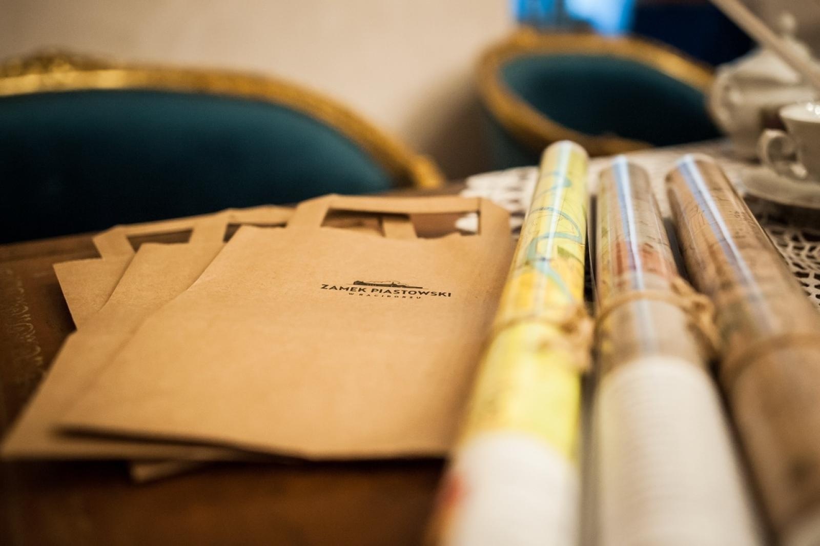 Zdjęcie w galerii na portalu naszraciborz.pl: Nocne zwiedzanie Krowiarek i Zamku Piastowskiego w Raciborzu z koncertem i aromatem kaw [FOTO i WIDEO] wiadomości z regionu