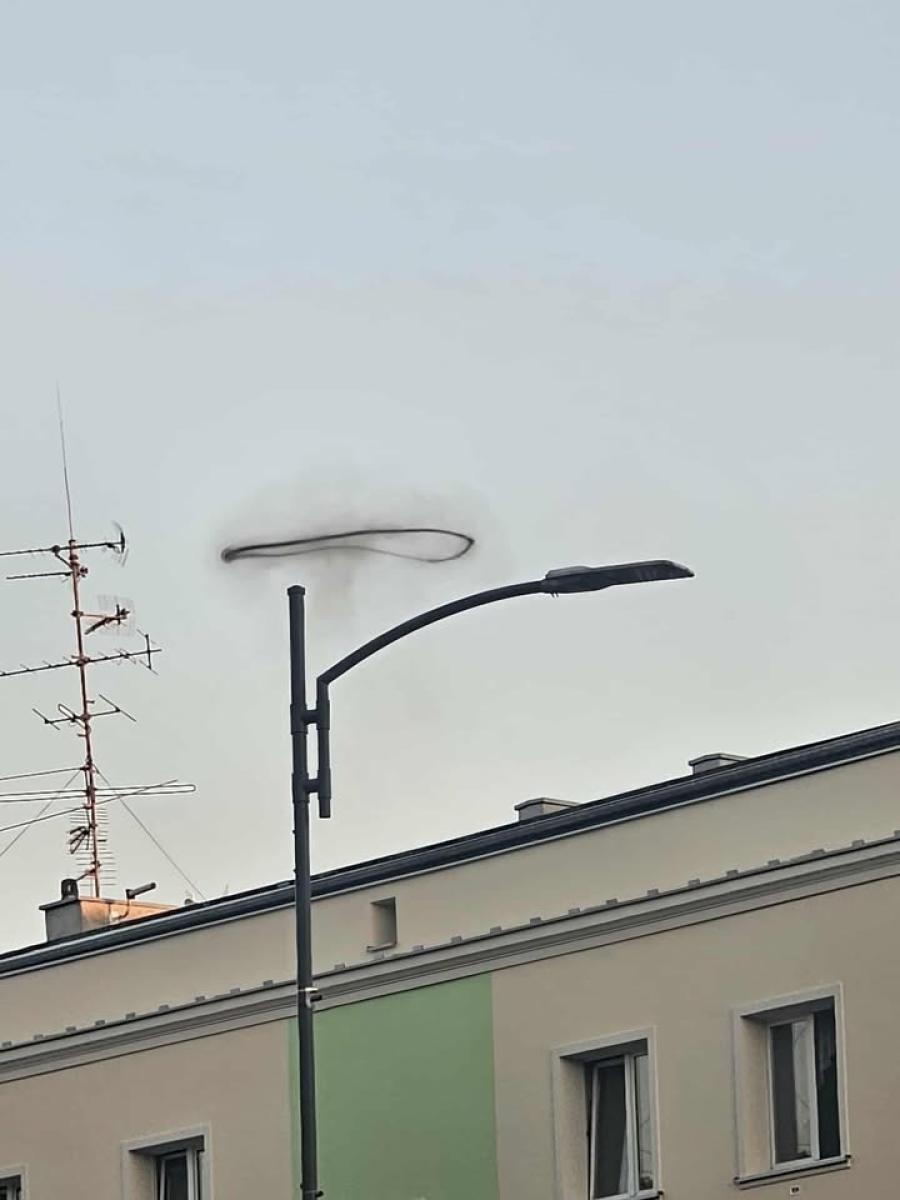 Zdjęcie w galerii na portalu naszraciborz.pl: Dziwne zjawisko nad Raciborzem. Mieszkańcy pytają, co się stało wiadomości z regionu