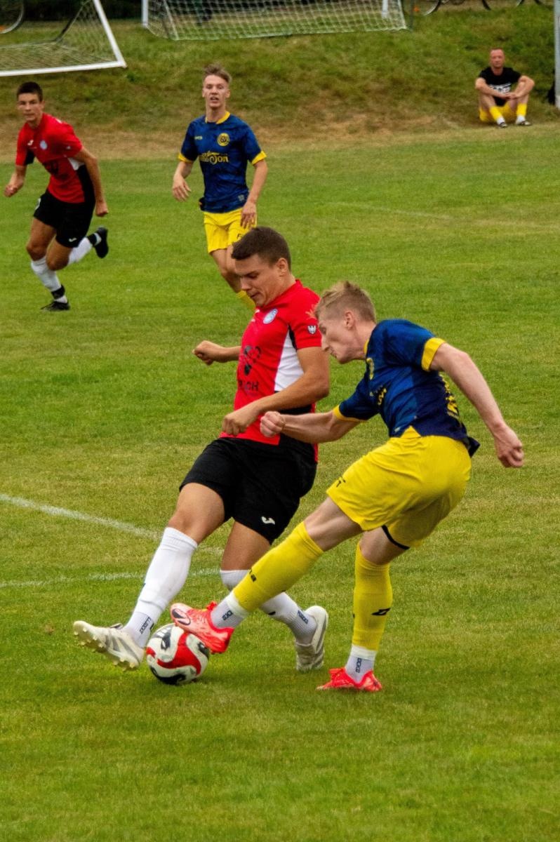 Zdjęcie w galerii na portalu naszraciborz.pl: A klasa: Derby na pograniczu powiatów dla Raszczyc wiadomości z regionu