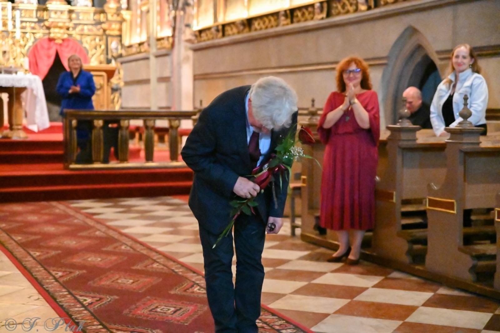 Zdjęcie w galerii na portalu naszraciborz.pl: Profesor Julian Gembalski zainaugurował XXXVIII Dni Muzyki Organowej i Kameralnej wiadomości z regionu
