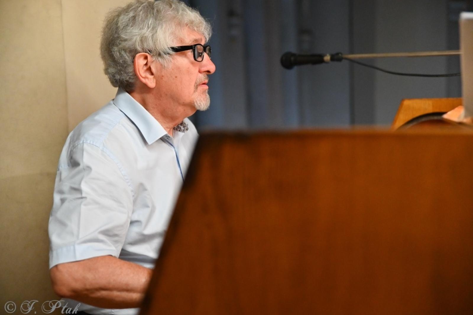 Zdjęcie w galerii na portalu naszraciborz.pl: Profesor Julian Gembalski zainaugurował XXXVIII Dni Muzyki Organowej i Kameralnej wiadomości z regionu