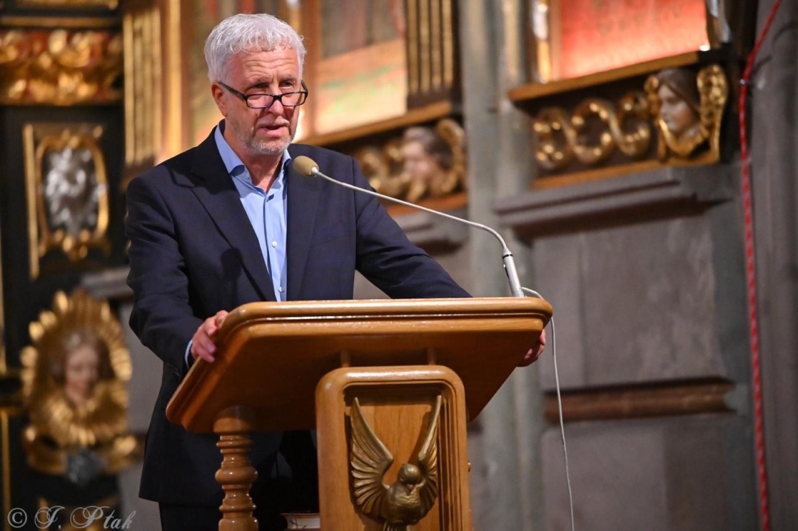 Zdjęcie w galerii na portalu naszraciborz.pl: Profesor Julian Gembalski zainaugurował XXXVIII Dni Muzyki Organowej i Kameralnej wiadomości z regionu