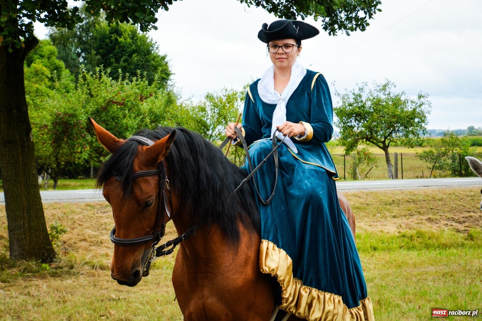 Zdjęcie w galerii na portalu naszraciborz.pl: Siedliska świętują dożynki gminno-powiatowe. Korowód, koncerty i Bitwa smaków [FOTO i WIDEO] wiadomości z regionu