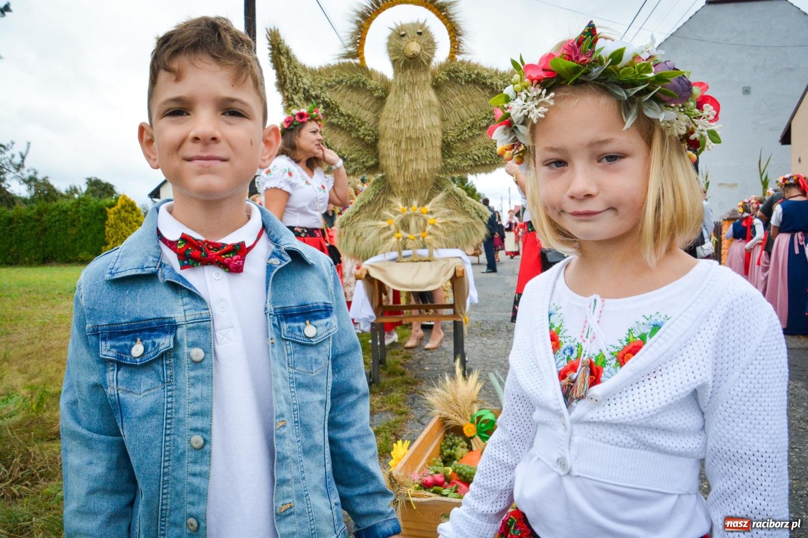 Zdjęcie w galerii na portalu naszraciborz.pl: Siedliska świętują dożynki gminno-powiatowe. Korowód, koncerty i Bitwa smaków [FOTO i WIDEO] wiadomości z regionu