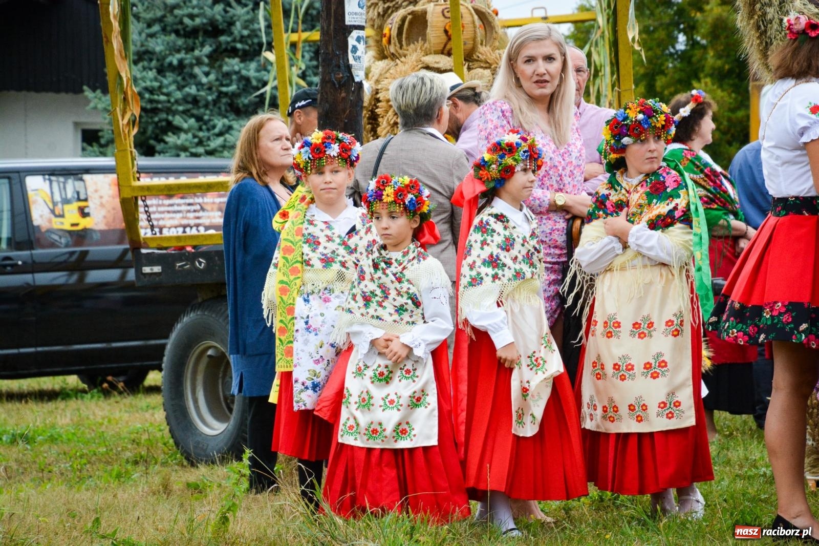 Zdjęcie w galerii na portalu naszraciborz.pl: Siedliska świętują dożynki gminno-powiatowe. Korowód, koncerty i Bitwa smaków [FOTO i WIDEO] wiadomości z regionu