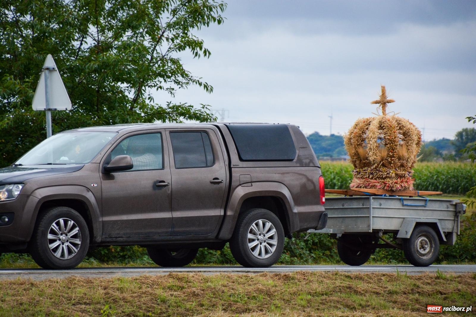 Zdjęcie w galerii na portalu naszraciborz.pl: Siedliska świętują dożynki gminno-powiatowe. Korowód, koncerty i Bitwa smaków [FOTO i WIDEO] wiadomości z regionu