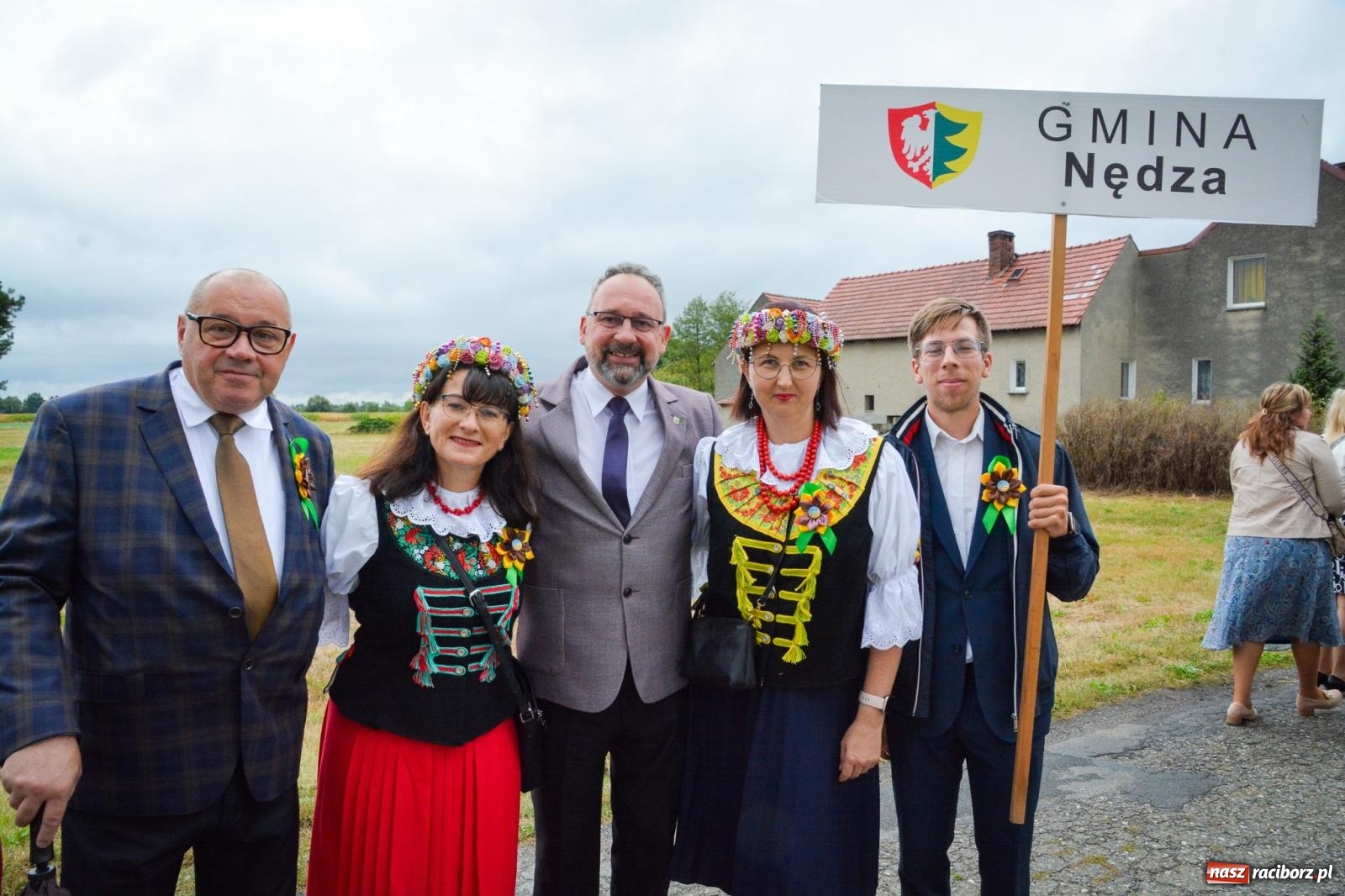 Zdjęcie w galerii na portalu naszraciborz.pl: Siedliska świętują dożynki gminno-powiatowe. Korowód, koncerty i Bitwa smaków [FOTO i WIDEO] wiadomości z regionu