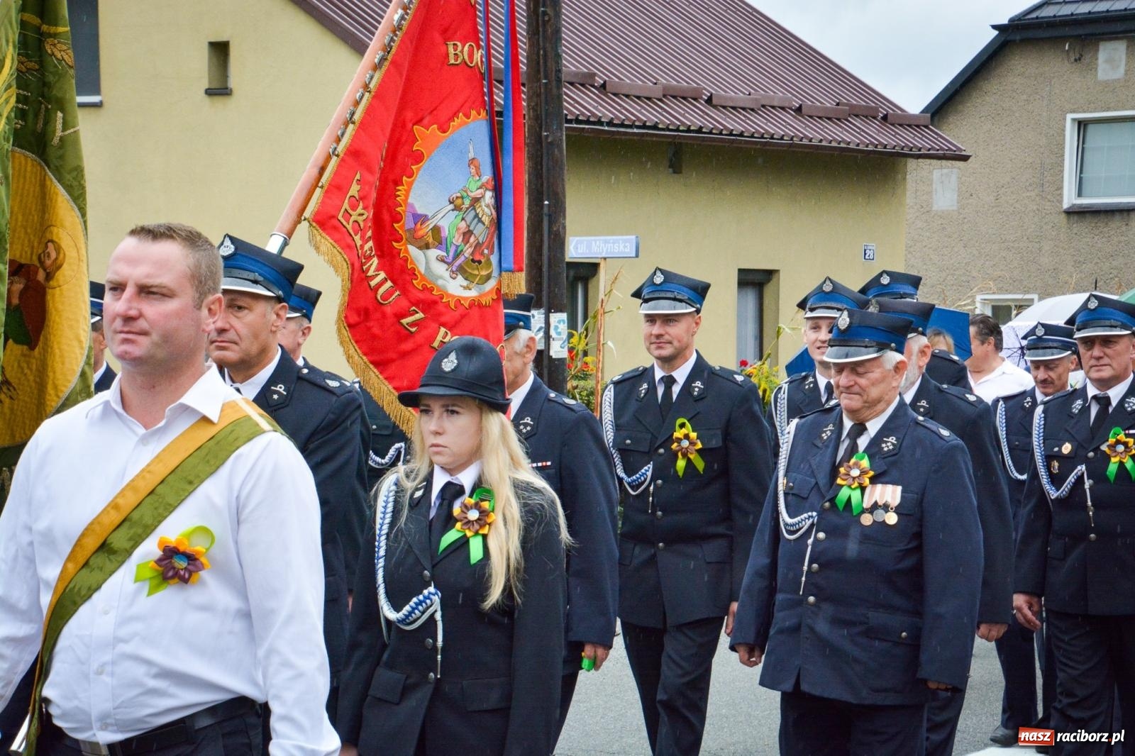 Zdjęcie w galerii na portalu naszraciborz.pl: Siedliska świętują dożynki gminno-powiatowe. Korowód, koncerty i Bitwa smaków [FOTO i WIDEO] wiadomości z regionu