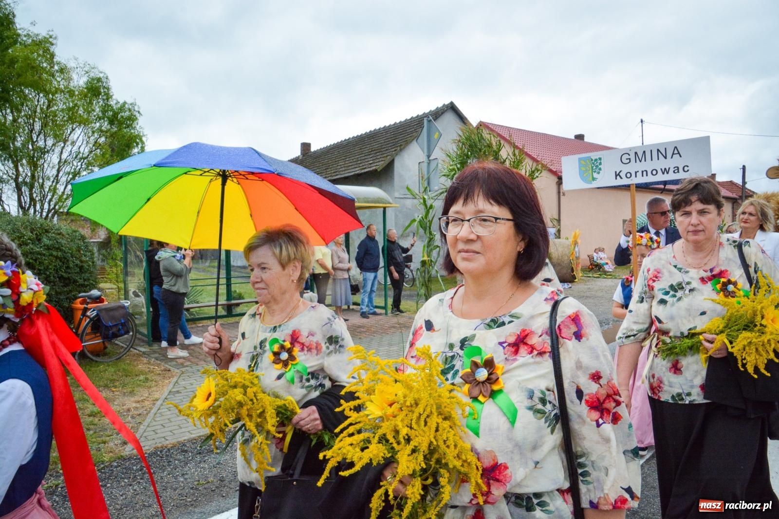 Zdjęcie w galerii na portalu naszraciborz.pl: Siedliska świętują dożynki gminno-powiatowe. Korowód, koncerty i Bitwa smaków [FOTO i WIDEO] wiadomości z regionu