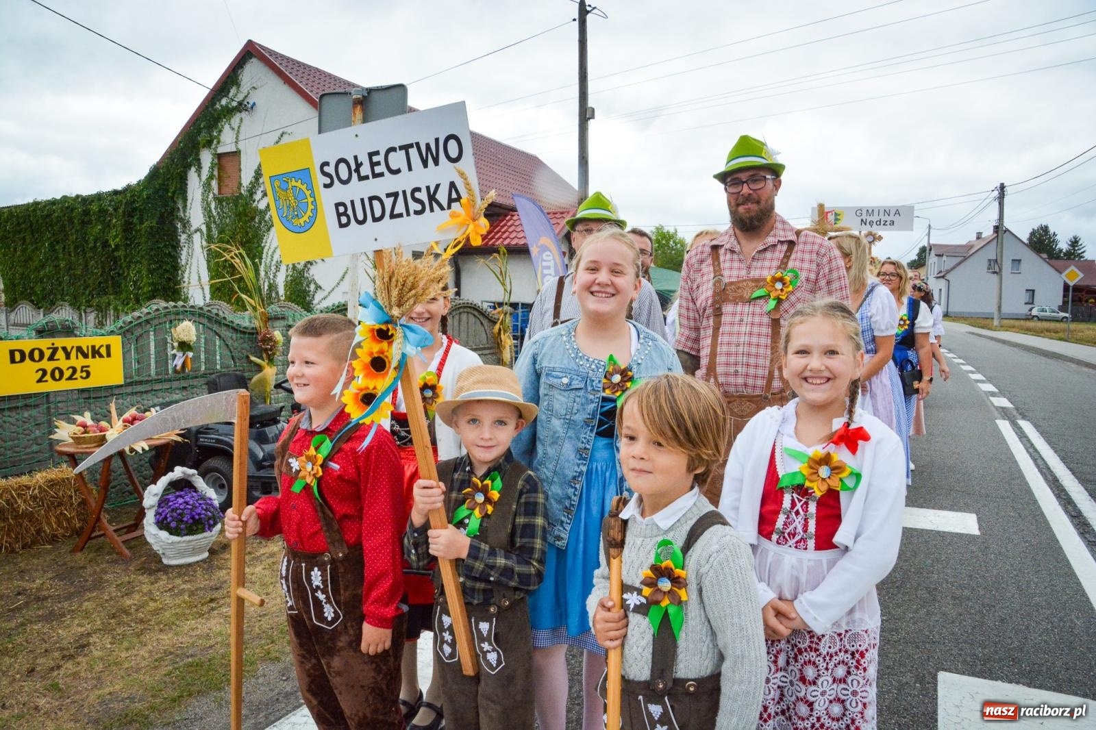 Zdjęcie w galerii na portalu naszraciborz.pl: Siedliska świętują dożynki gminno-powiatowe. Korowód, koncerty i Bitwa smaków [FOTO i WIDEO] wiadomości z regionu