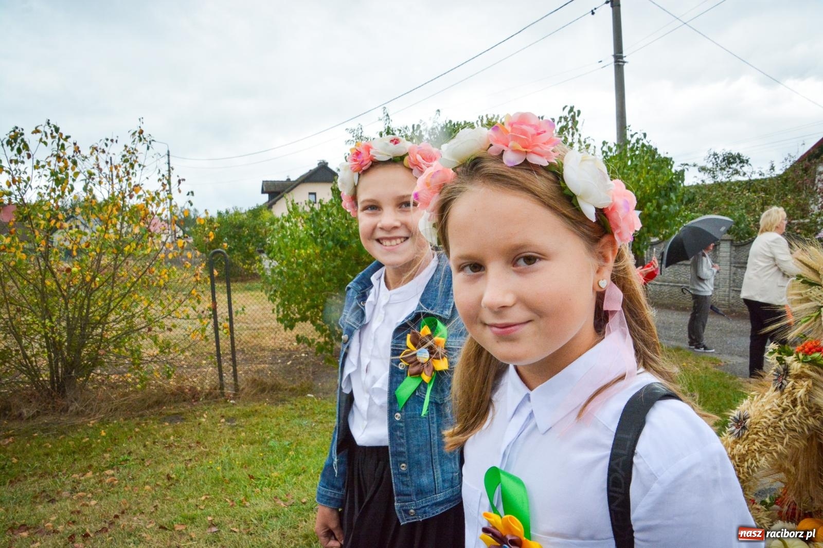 Zdjęcie w galerii na portalu naszraciborz.pl: Siedliska świętują dożynki gminno-powiatowe. Korowód, koncerty i Bitwa smaków [FOTO i WIDEO] wiadomości z regionu